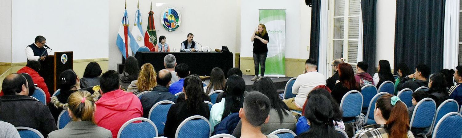 Operadores territoriales fueron capacitados en lengua de señas