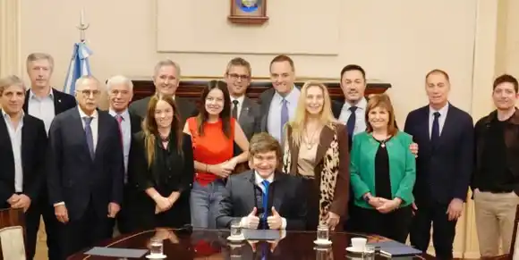 Adorni destacó el clima de trabajo en el inicio del nuevo gabinete