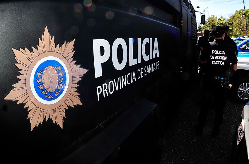 Una joven recibió un tiro en la cabeza y detuvieron al ex