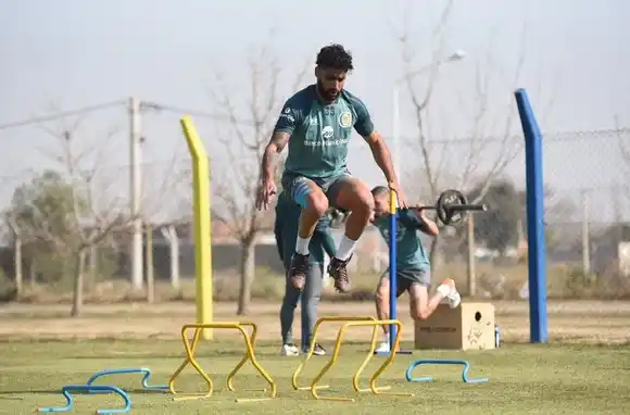 ¿Conflicto sin retorno?: Emanuel Brítez entrena apartado del plantel y pide salir de Central