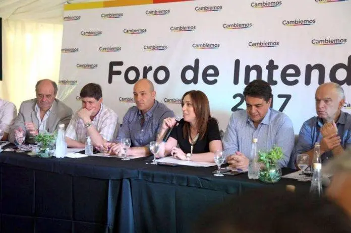 SAN CAYETANO: Gargaglione participó del foro de intendentes de Cambiemos