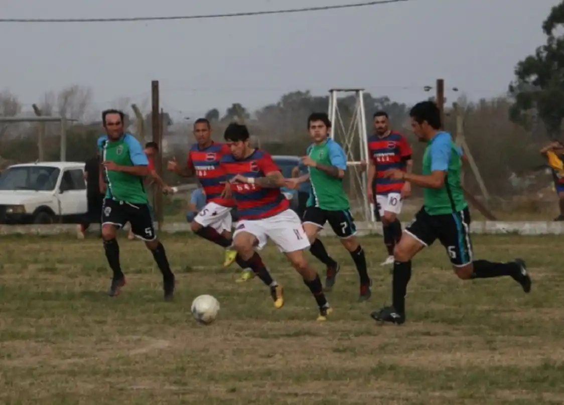 Sud América goleó a La Ribera y cerró puntero la primera ronda
