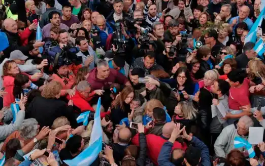 Vidal estuvo presente y agradeció en la concentración en Morón para respaldarla en su cumpleaños