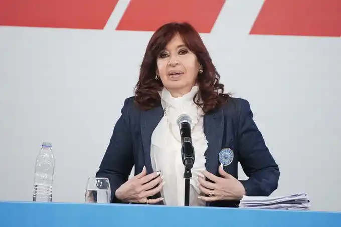 Cristina Kichner destrozó al Movimiento Evita de Emilio Pérsico y "Chino" Navarro: "Si ella viviera... ¡mamita! ¡mamita!"