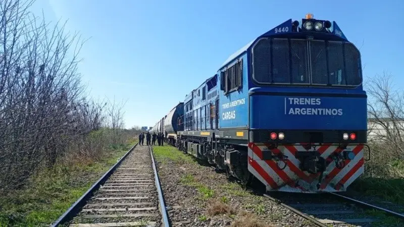 Tragedia en Rosario: una mujer murió tras ser atropellada por un tren de carga