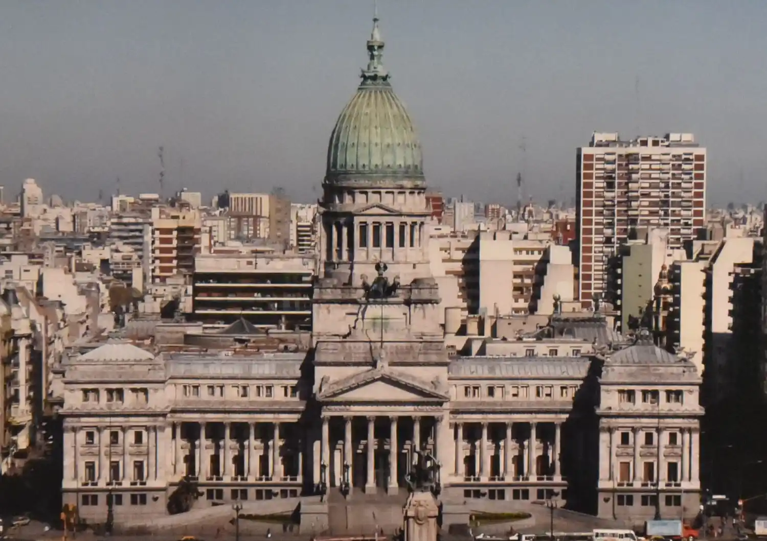 El Gobierno envía un proyecto al Congreso para derogar 70 leyes