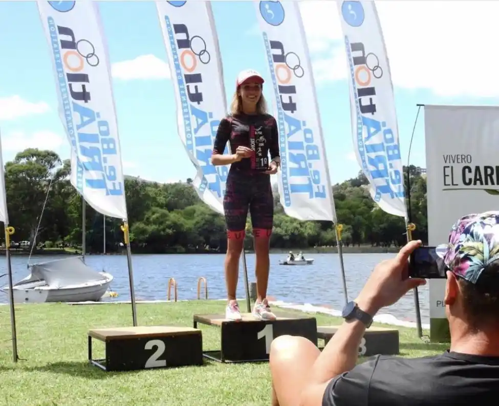 Triatletas sumaron en Tandil