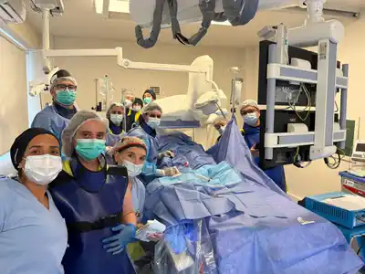 Se llevó a cabo una intervención cardiológica compleja y exitosa en el Sanatorio Tandil