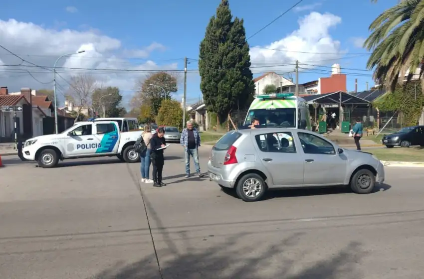 Atropellaron a un adolescente a la salida del colegio