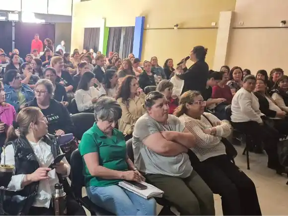 Capacitan a enfermeros en San José para fortalecer la atención primaria