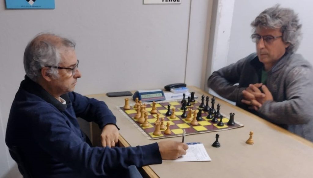 Francisco 1°, un rey de 9 coronas: Restuccia, lo que pasó y lo que viene en el ajedrez local