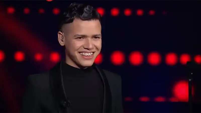 Santiago Borda pasó a los cuartos de final de La Voz Argentina