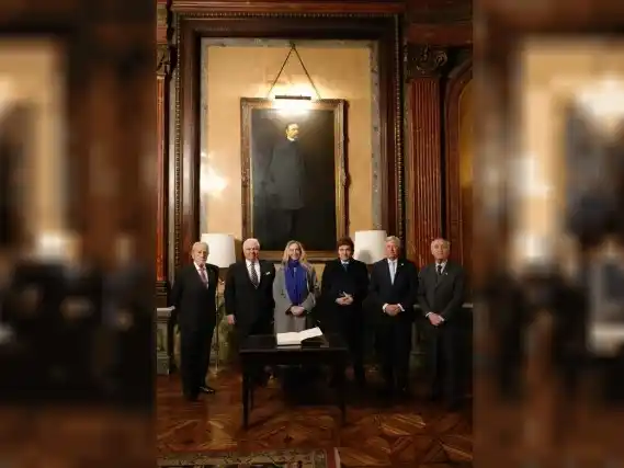 Milei apuntó con dureza contra los gobernadores: "Son unos perversos"