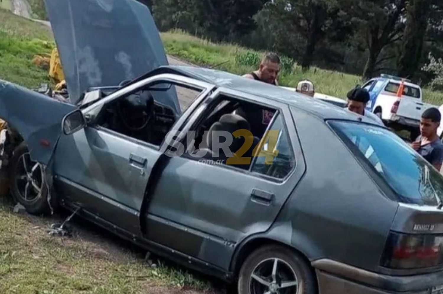 Insólito: le prestaron el auto a una nena de 9 años y chocó con toda su familia a bordo