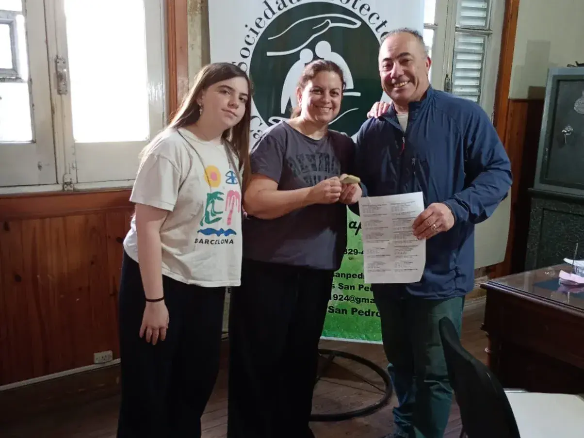 ¡Felicidades a Angélica por su premio de la Casa de Ancianos!