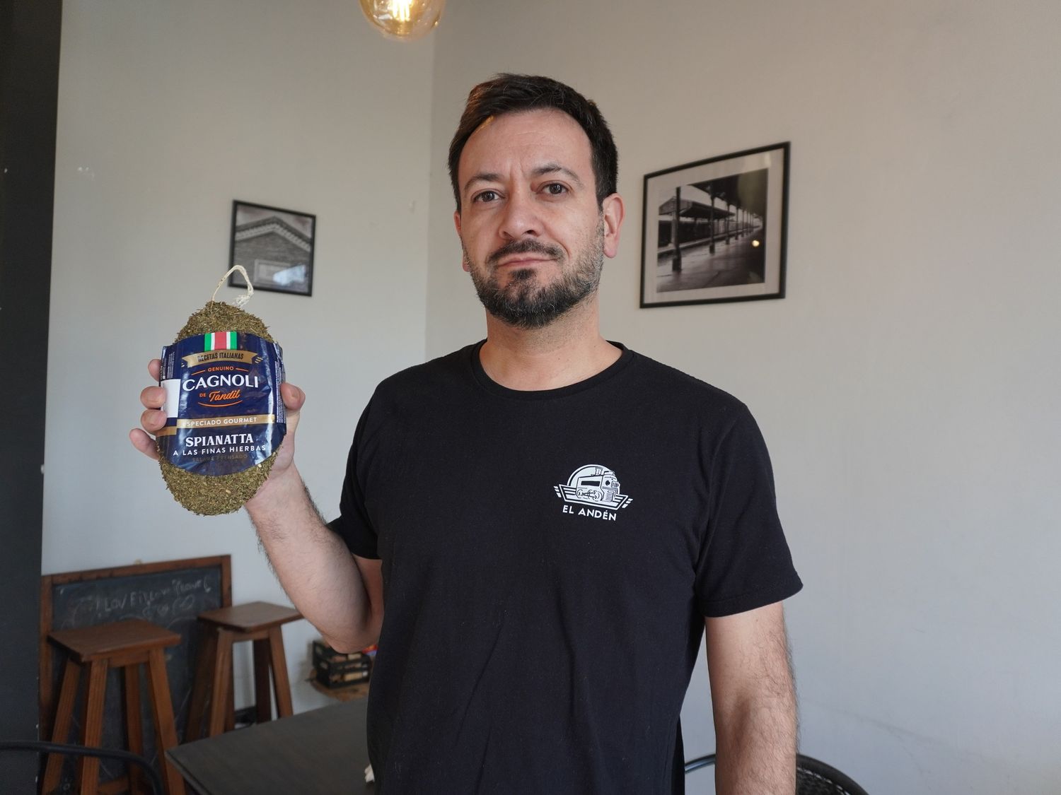 El Anden, y un sandwich con identidad italiana