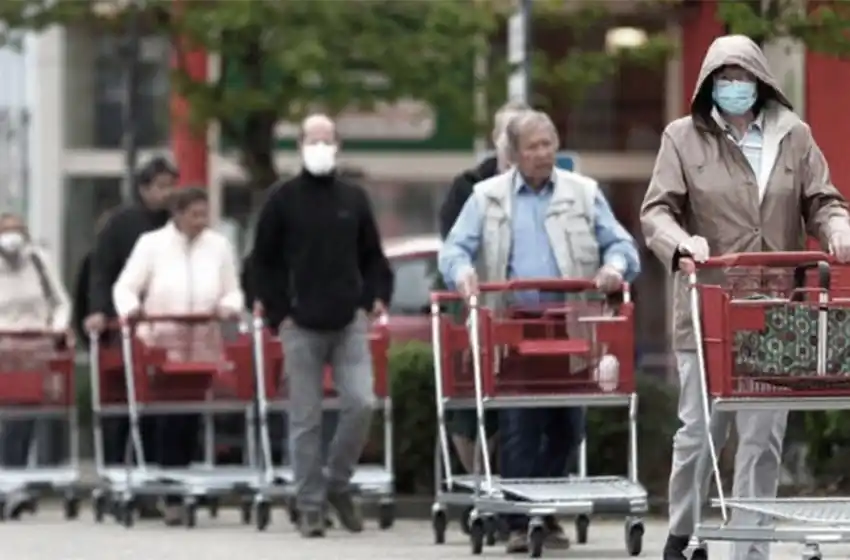 El rebrote en la provincia china de Xinjiang muestra un ligero descenso