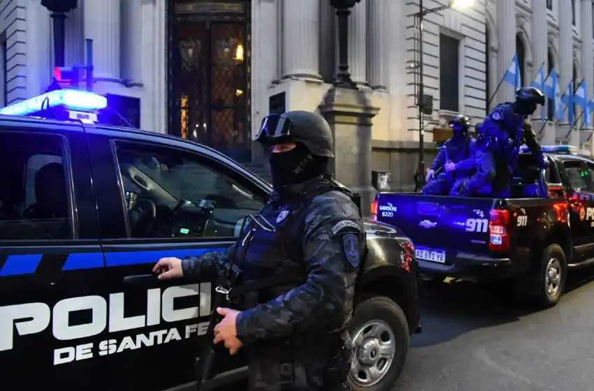 Perotti decretó la emergencia en seguridad en la provincia y destinó una importante suma para combatir el crimen