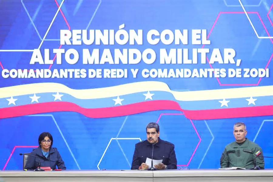Maduro arremete contra canciller del Reino Unido: “Hubo que darle un coscorrón, se puso a hablar tonterías”