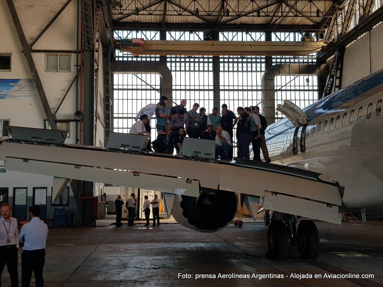 Aerolíneas Argentinas avanza en la reparación de las 15 aeronaves afectadas por las tormentas