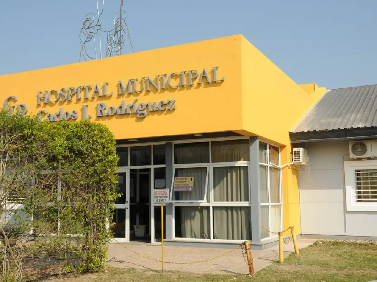 La policía debió intervenir por una crisis  nerviosa de un paciente con coronavirus