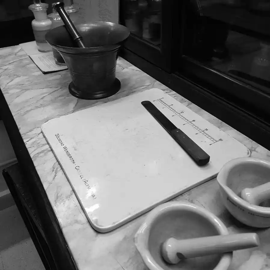 Las antiguas farmacias de Concordia desde 1859:  “Los Telayna”