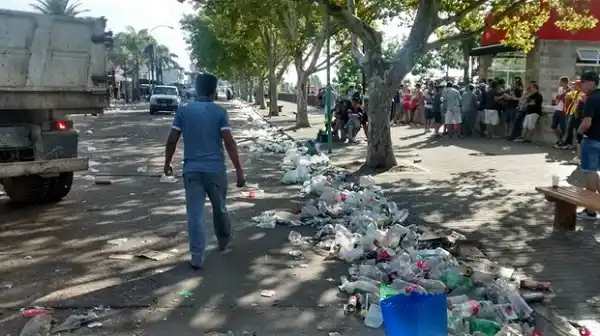 El fin de semana XXL obligó a reforzar los servicios de barrido y limpieza en la ciudad