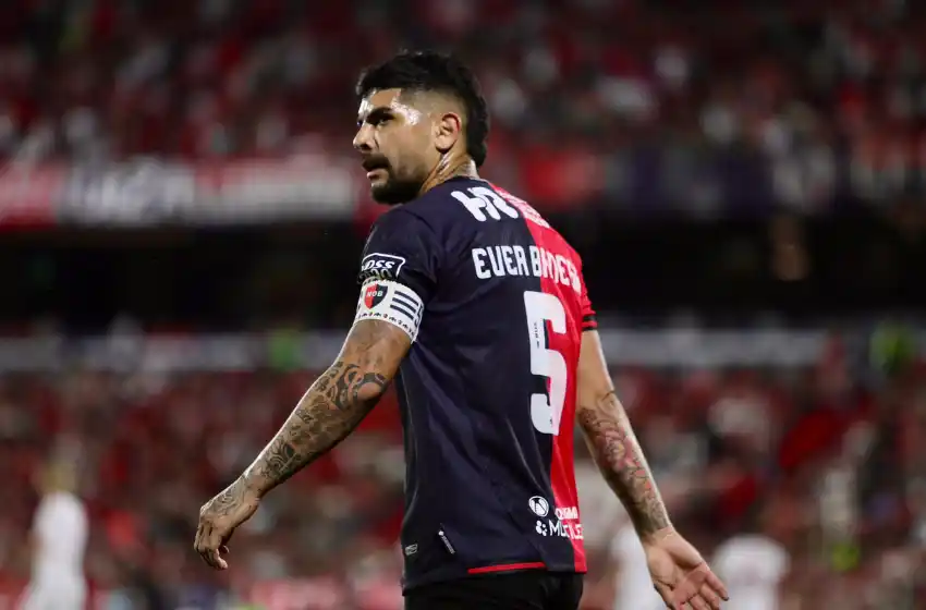 Sensini confirmó que Éver Banega no continuará en Newell's