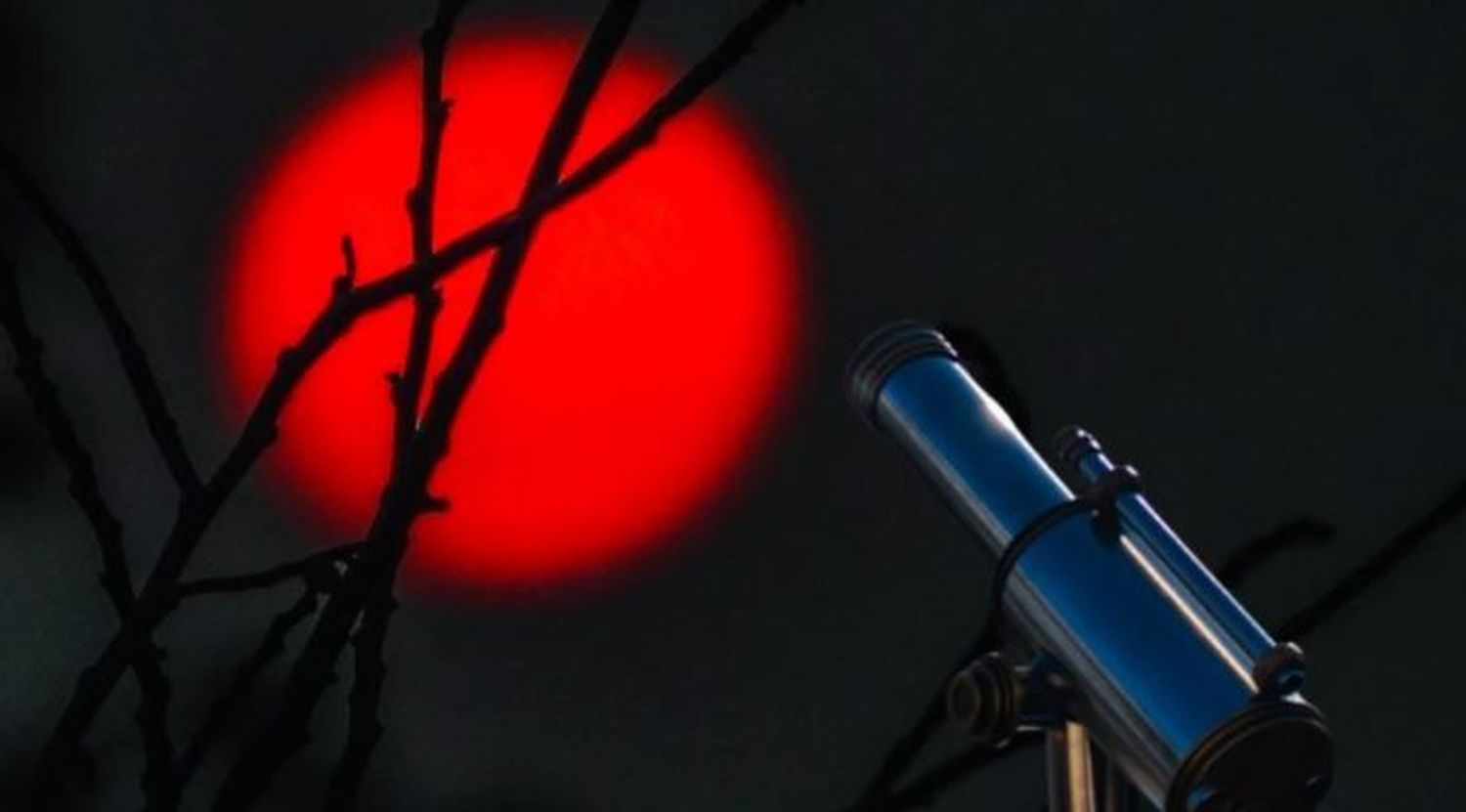 CONOCE el eclipse y la lluvia de meteoros que trae mayo