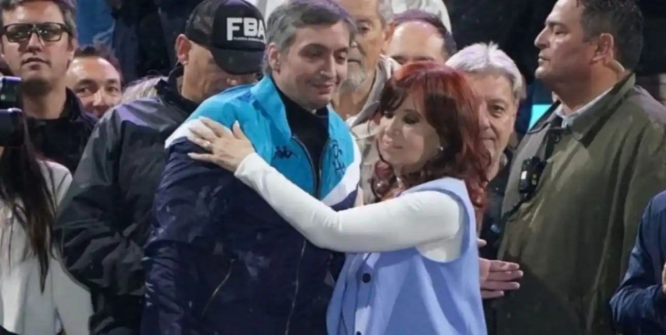 La expresidenta Cristina Kirchner y el diputado nacional Máximo Kirchner.