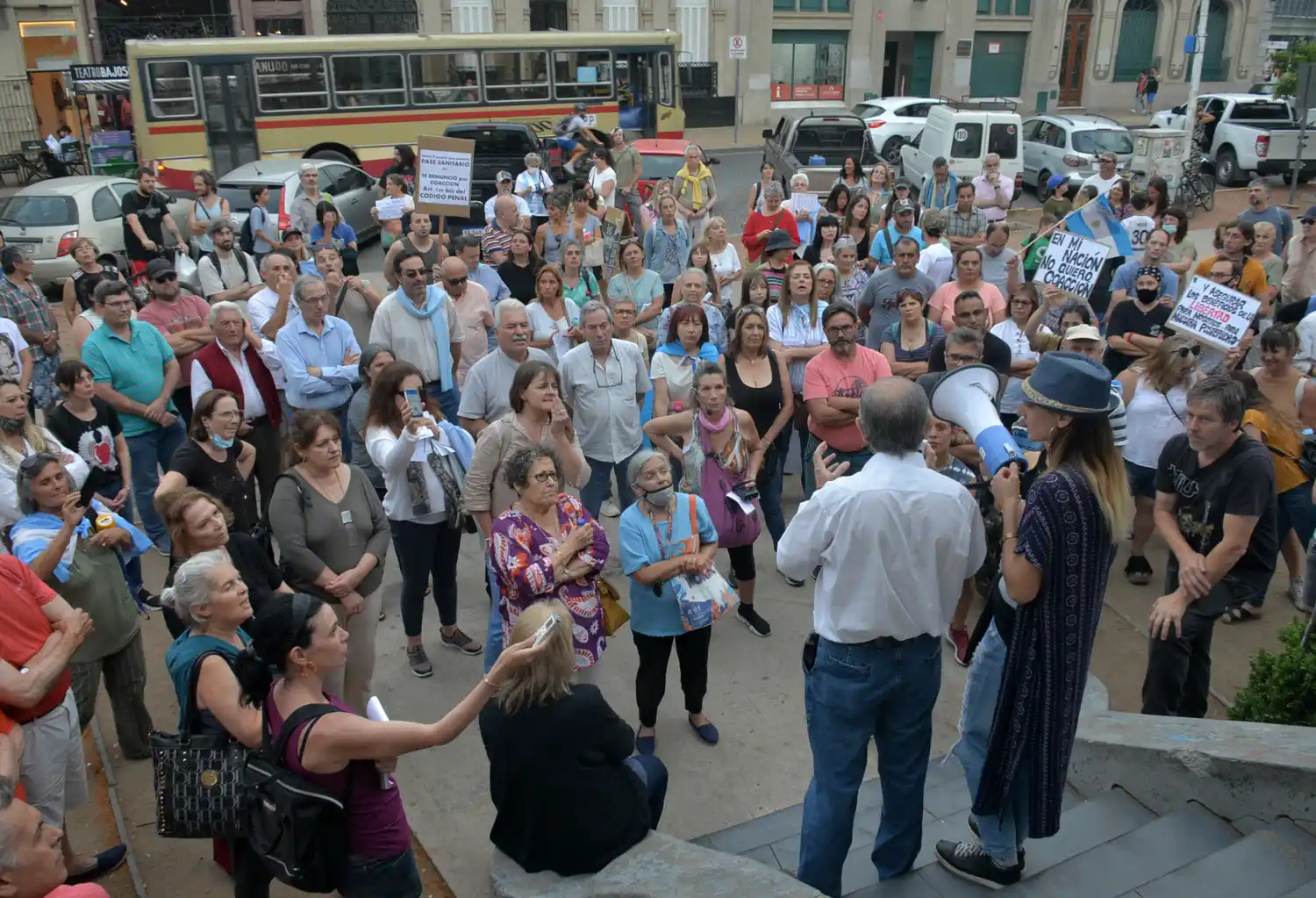 Se volvieron a manifestar contra el Pase Sanitario “limitante y prohibitivo”