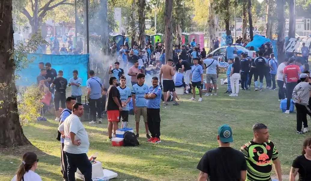 Los hinchas de Belgrano coparon Rafaela