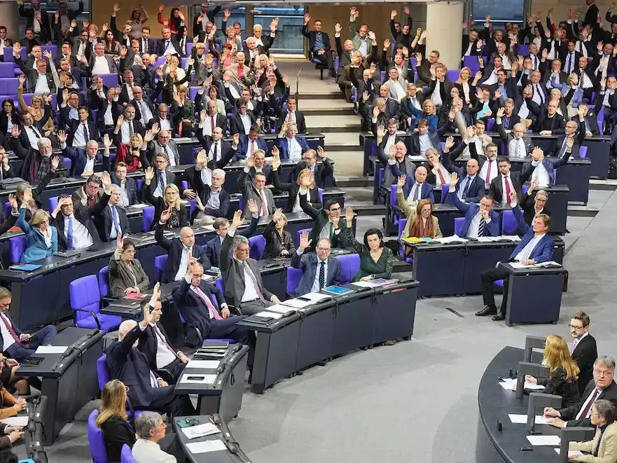 El Parlamento alemán rechazó la reforma migratoria promovida por los conservadores y apoyada por la ultraderecha
