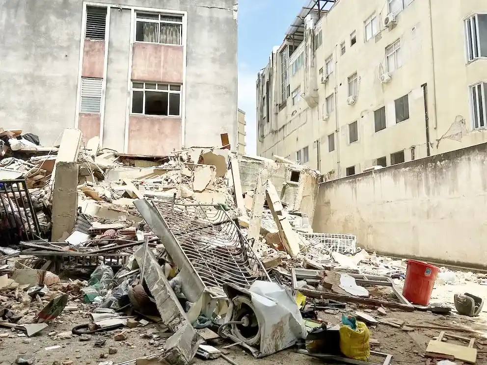 Caos tras el sismo en Venezuela: hospitales colapsados, edificios derrumbados y miles de personas sin localizar