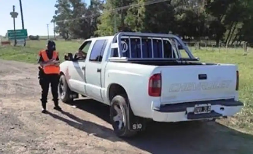 Dos camionetas secuestradas en  el acceso a la localidad de La Dulce