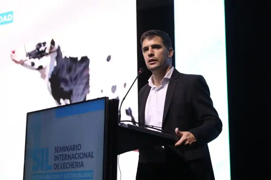 “Como Estado tenemos que estar junto a quienes producen, a quienes trabajan, y a quienes apuestan a un país diferente”