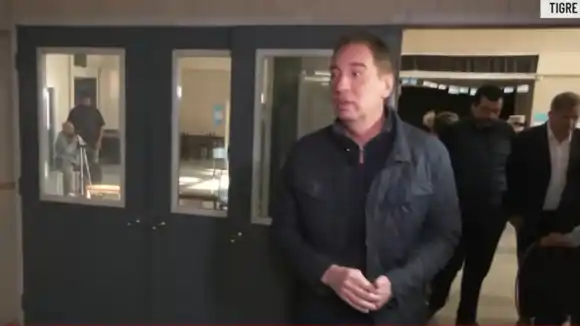 Diego Santilli votó en El Talar y llamó a los bonaerenses a participar en las elecciones: "Ojalá la gente venga a votar"