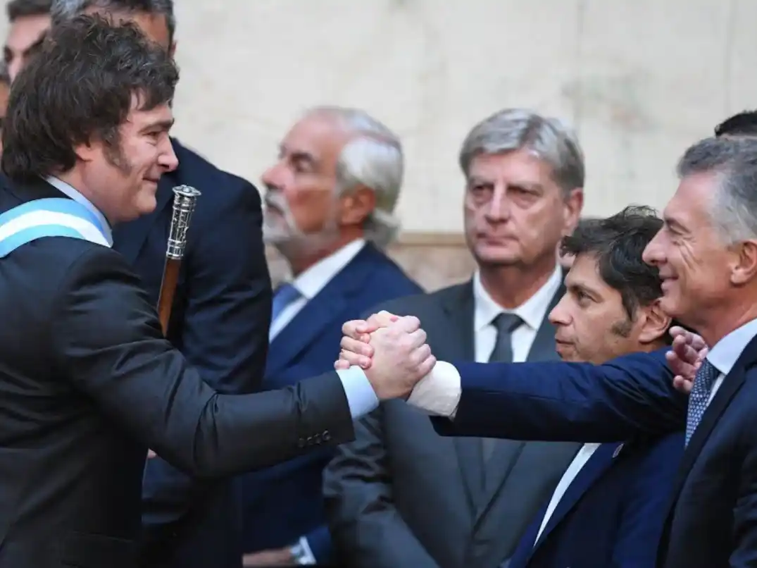 Milei dio detalles sobre su diálogo con Macri y volvió a negar internas entre Karina y Santiago Caputo