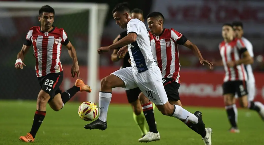 Talleres se llevó un triunfo de visitante ante Estudiantes