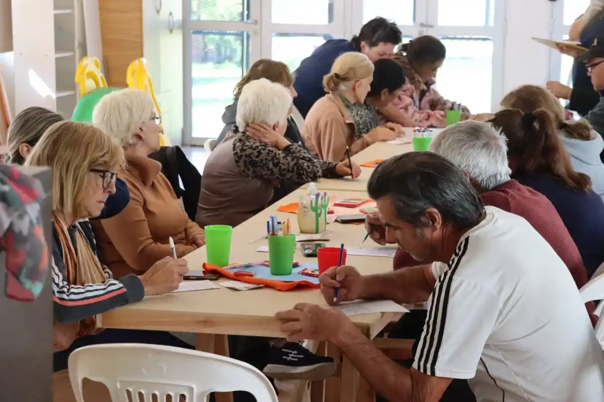 Vivir más y con dignidad: el reto de Gualeguaychú para acompañar un envejecimiento activo