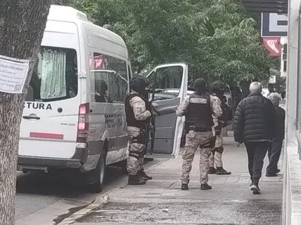 Prefectura allanó dos propiedades en Rosario por una causa de narcotráfico en Corrientes