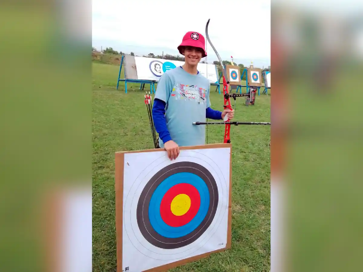  Medalla de plata para Vivas en los Evita