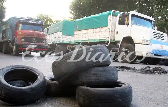 La prepotencia sitió la plaza Dardo Rocha