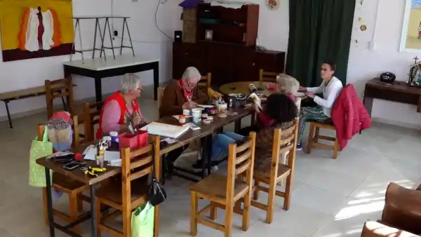 AGENDA:  Se dictan talleres gratuitos en distintos barrios de Chascomús