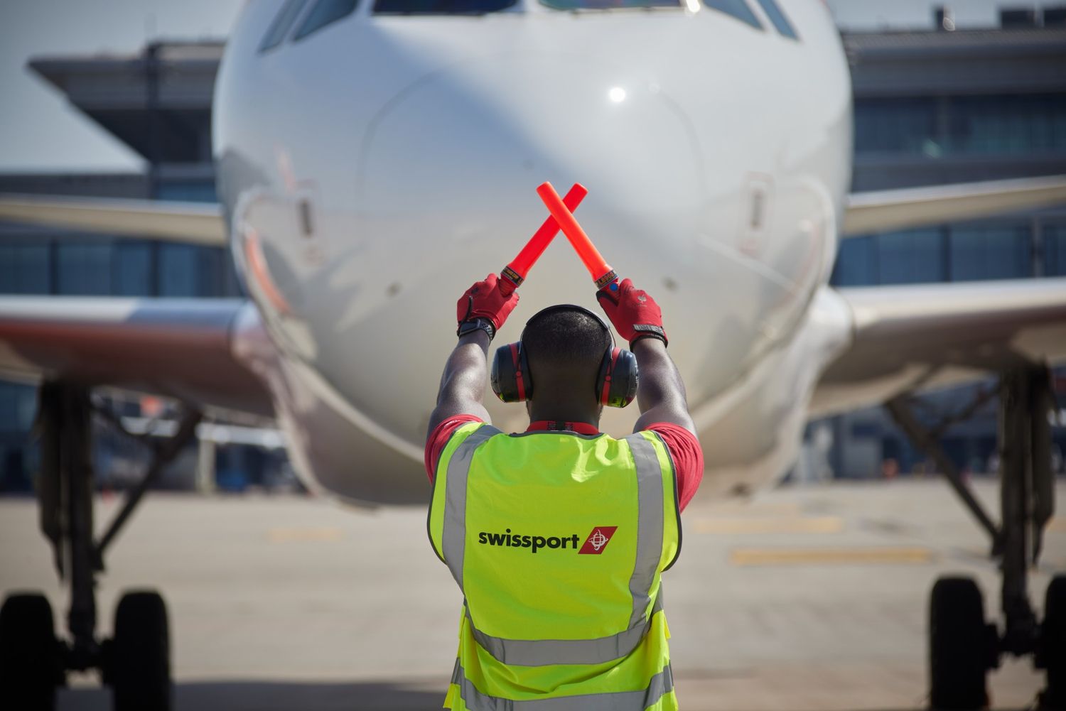 Swissport espera expandir su presencia en Argentina tras la desregulación del servicio de rampa