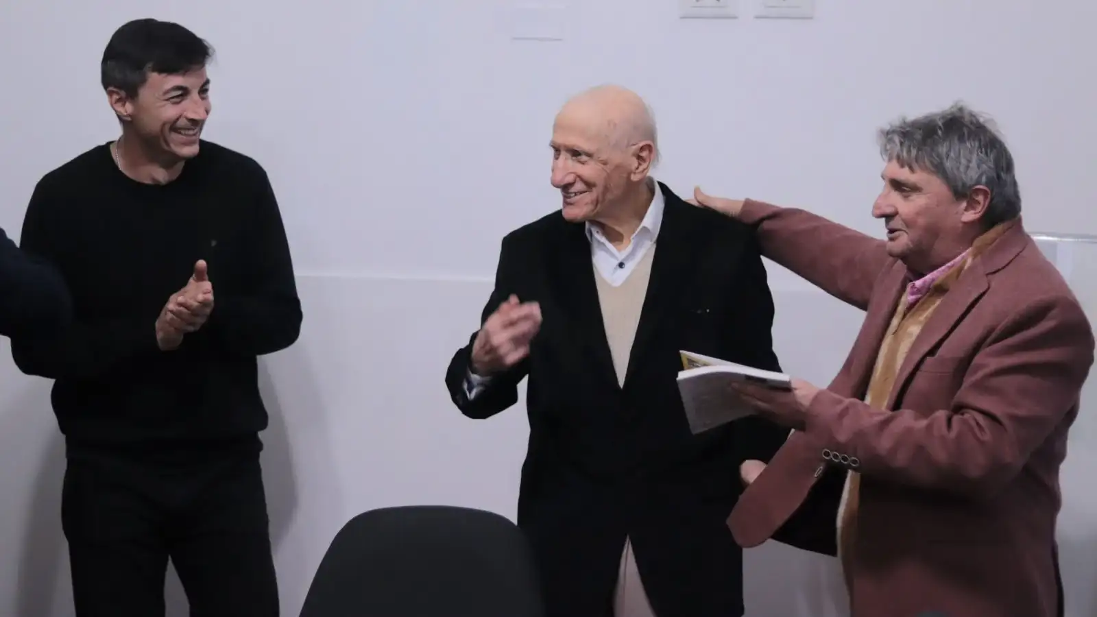 El Partido Justicialista de Tandil inauguró la biblioteca que lleva el nombre de Nicolás "Gino" Pizzorno.