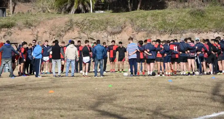 Exeter School de Inglaterra visitó Tiro Federal en su paso por San Pedro