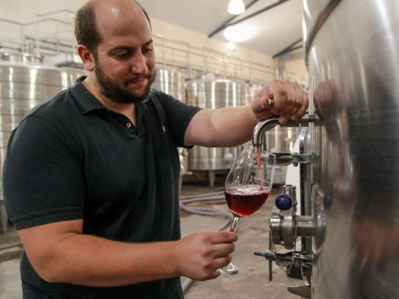 “En cada lugar que hay una vida rica alrededor, los vinos tienen otro color”