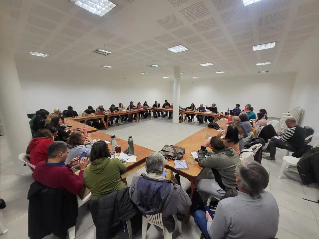 El plenario de Agmer rechazo las reformas previsionales propuestas por el gobierno provincial