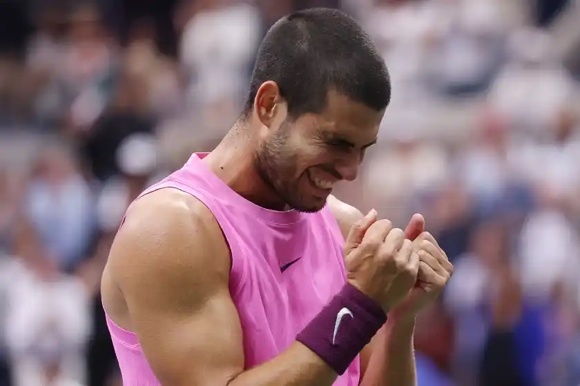 Alcaraz derrotó a Sinner para consagrarse campeón del US Open y recuperar el primer puesto del ranking ATP